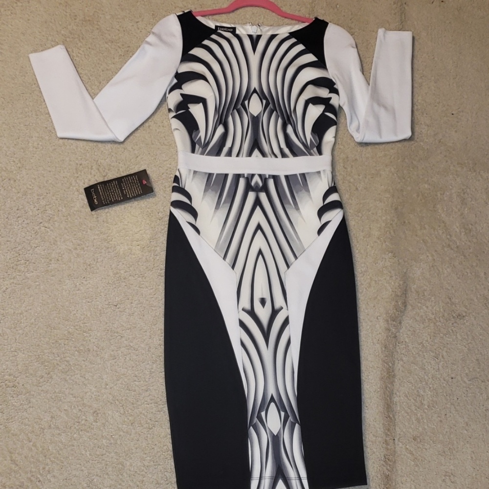 Bebe Nwt lined thick scuba fabric curve hug flattering bodycon Dress